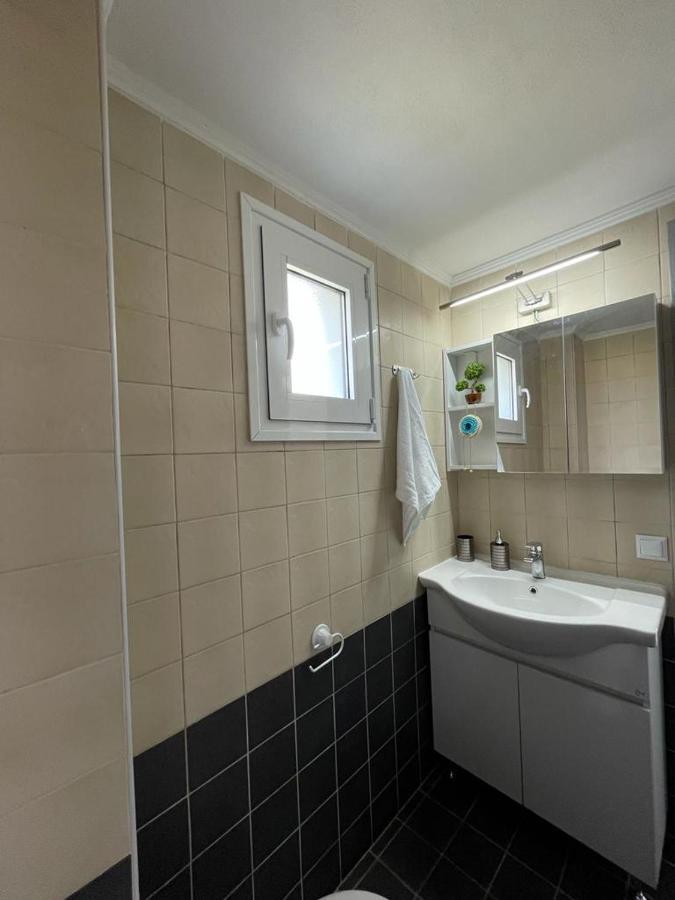 The Breeze & Sunlight Apartment Vrasna Luaran gambar